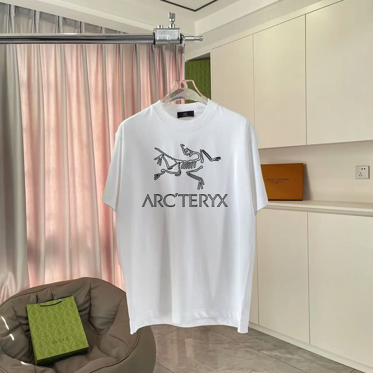 ARC'TERYX* 2025 New Arrival logo t g Same Style Size：S M L XL XXL ：Black White Green